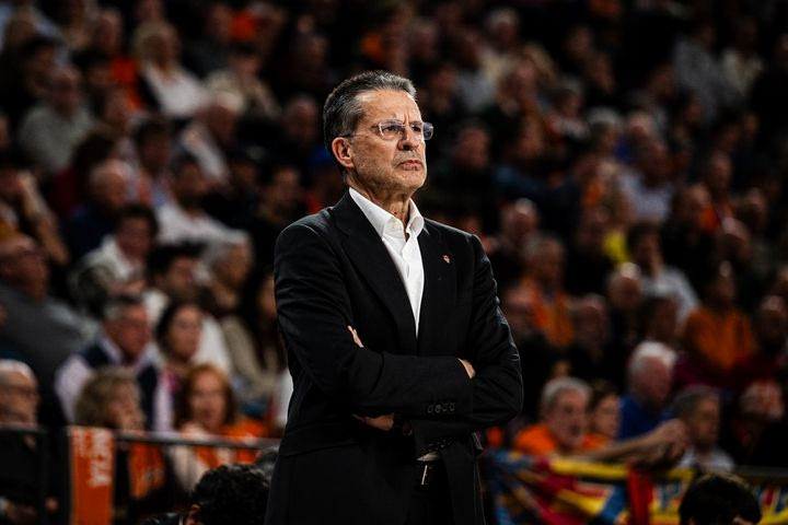 Η Βαλένθια “έδεσε” τον Μαρτίνεθ μέχρι το 2028