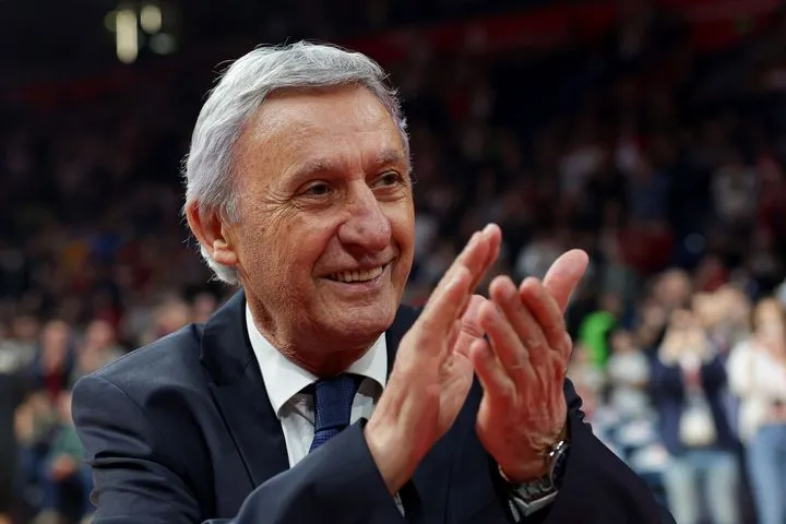 Ο Σβέτισλαβ Πέσιτς αποκάλυψε ότι αποσύρεται από τους πάγκους