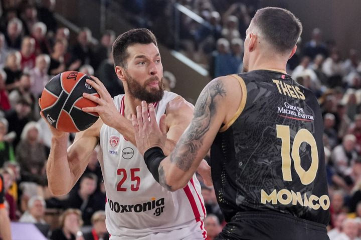 Οι 38 πόντοι της Μονακό στο ανοιχτό γήπεδο, τα σουτ του Τάις και ο κομβικός Μπεγκαρίν