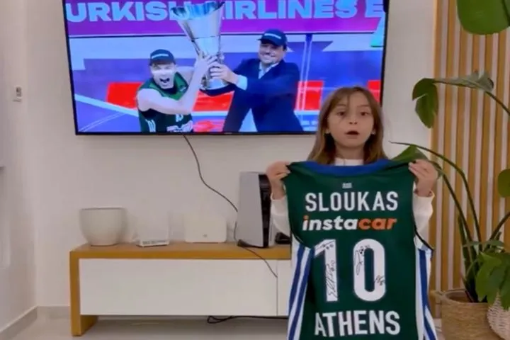 Παναθηναϊκός AKTOR: Η επιθυμία της μικρής Σίλιας που πραγματοποιήθηκε από τον Κώστα Σλούκα