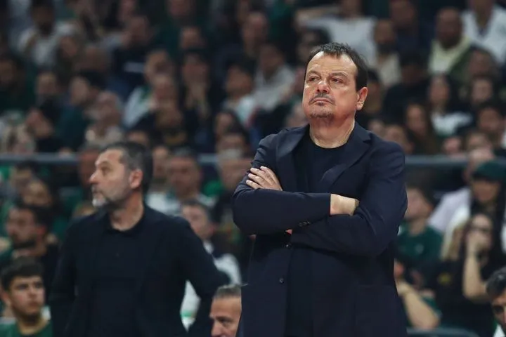 Οι “ερυθρόλευκες” απουσίες και το “πράσινο” βαθμολογικό κίνητρο