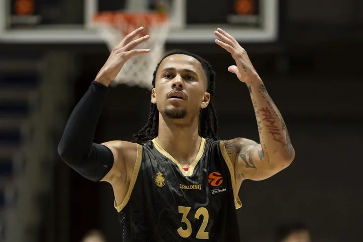 Ο Στράζελ οδήγησε τη Μονακό με double-double λίγες ημέρες πριν το ματς με τον Παναθηναϊκό AKTOR