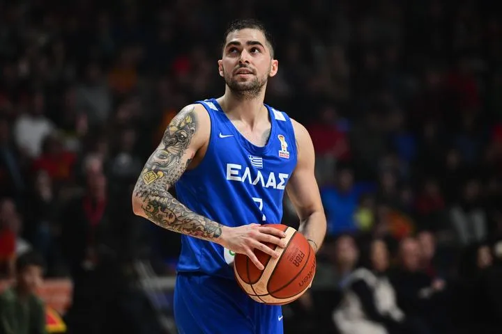 Ο Βασίλης Τολιόπουλος πόσταρε την ανάρτηση του SPORT24 για τα τρία ρεκόρ του με την Εθνική