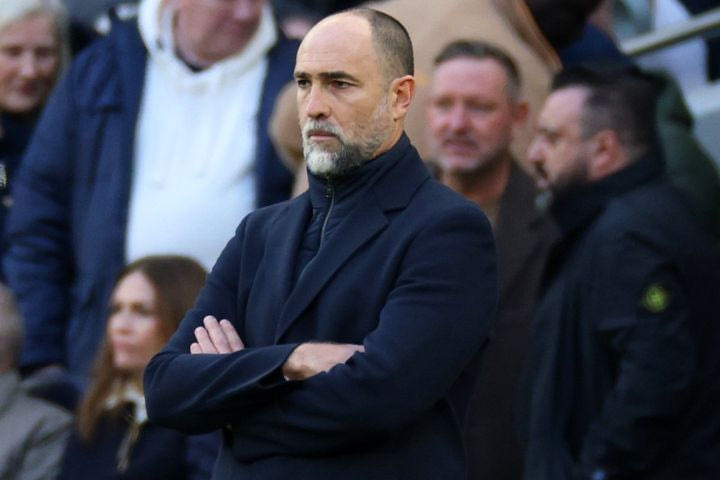 Τούντορ: “Όποιος είναι στη βάρκα μπορεί να μείνει, οι άλλοι μπορούν να εγκαταλείψουν τη βάρκα”