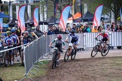 ΔΕΗ Tour of Hellas 2026: H Γλυφάδα είναι ο επόμενος σταθμός των παράλληλων εκπαιδευτικών δράσεων της Cycling Greece