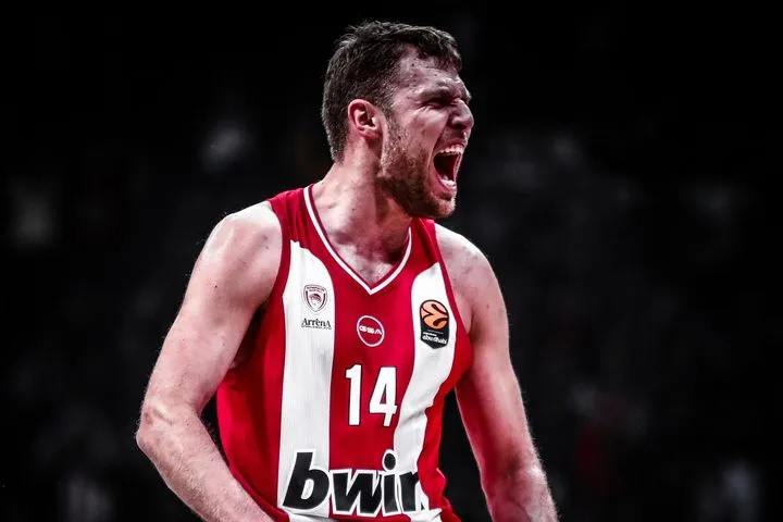 Ο Σάσα Βεζένκοβ