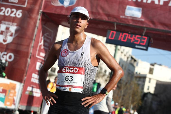Παναγιώτης Μπιτάδος: O τριαθλητής που νίκησε τη δυσλεξία κι έκανε την έκπληξη στον Ημιμαραθώνιο Αθήνας