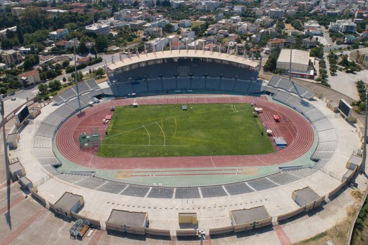 Νέος ελαστικός τάπητας και σύγχρονος εξοπλισμός στο Παμπελοποννησιακό Στάδιο