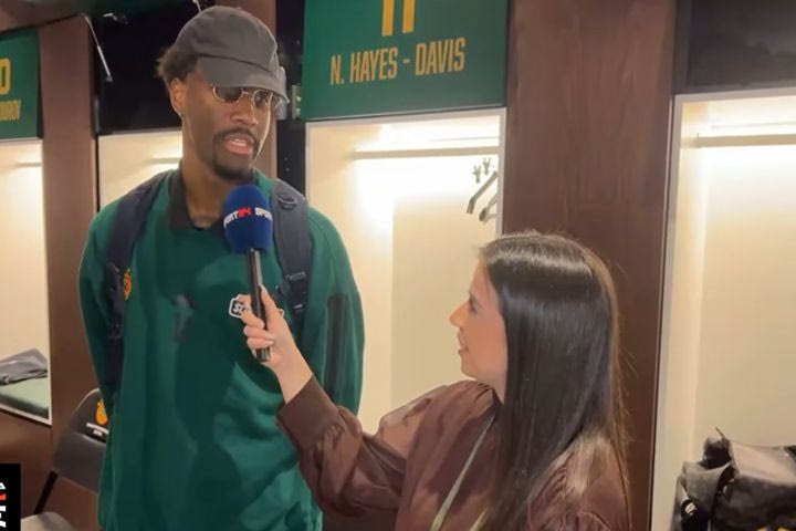 Ο Χέιζ-Ντέιβις στο SPORT24: “Ο Λεσόρ μόλις βρει τον ρυθμό του θα είναι μια χαρά, γιορτάζουμε την επιστροφή του”