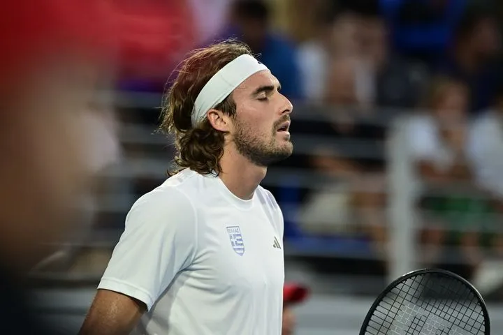 Ηττα Τσιτσιπά και “αντίο” στο Μόντε Κάρλο από τον πρώτο γύρο