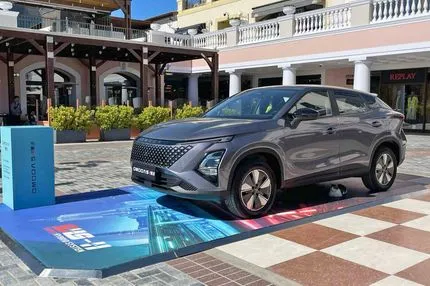 Το πλήρως υβριδικό SUV OMODA 5 SHS-H στο Designer Outlet Athens