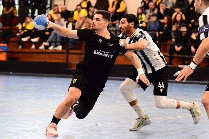 Πού θα δείτε την πρώτη μάχη της ΑΕΚ με τον ΠΑΟΚ, για τα ημιτελικά της Handball Premier