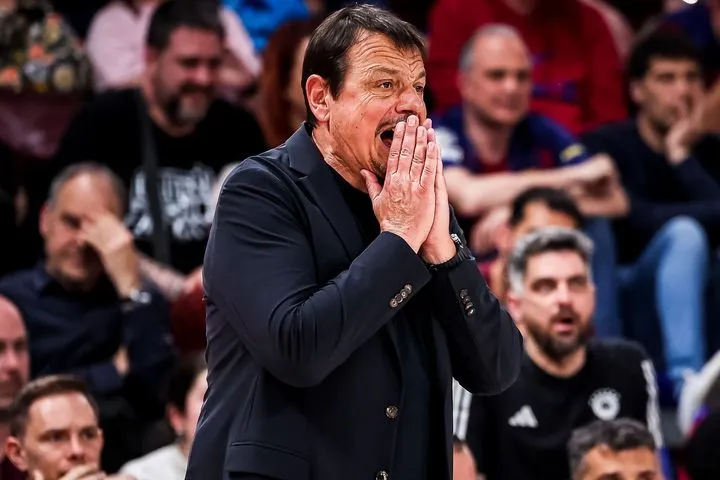 Έξαλλος ο Αταμάν στο ταξίδι για τη Βαλένθια