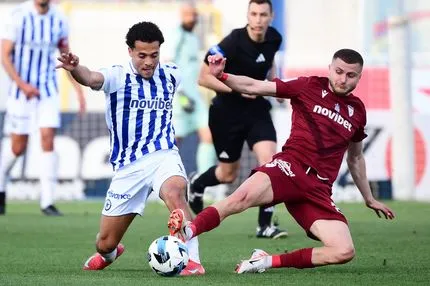 Τα πέντε γκολ, η αποβολή του Τσούμπερ και τα highlights της νίκης του Ατρομήτου κόντρα στην ΑΕΛ Novibet στο Περιστέρι