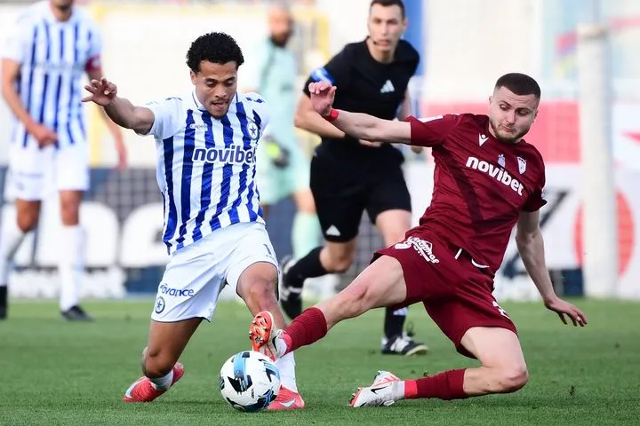 Ατρόμητος – ΑΕΛ: Τα πέντε γκολ, η αποβολή του Τσούμπερ και τα highlights της ματσάρας στο Περιστέρι