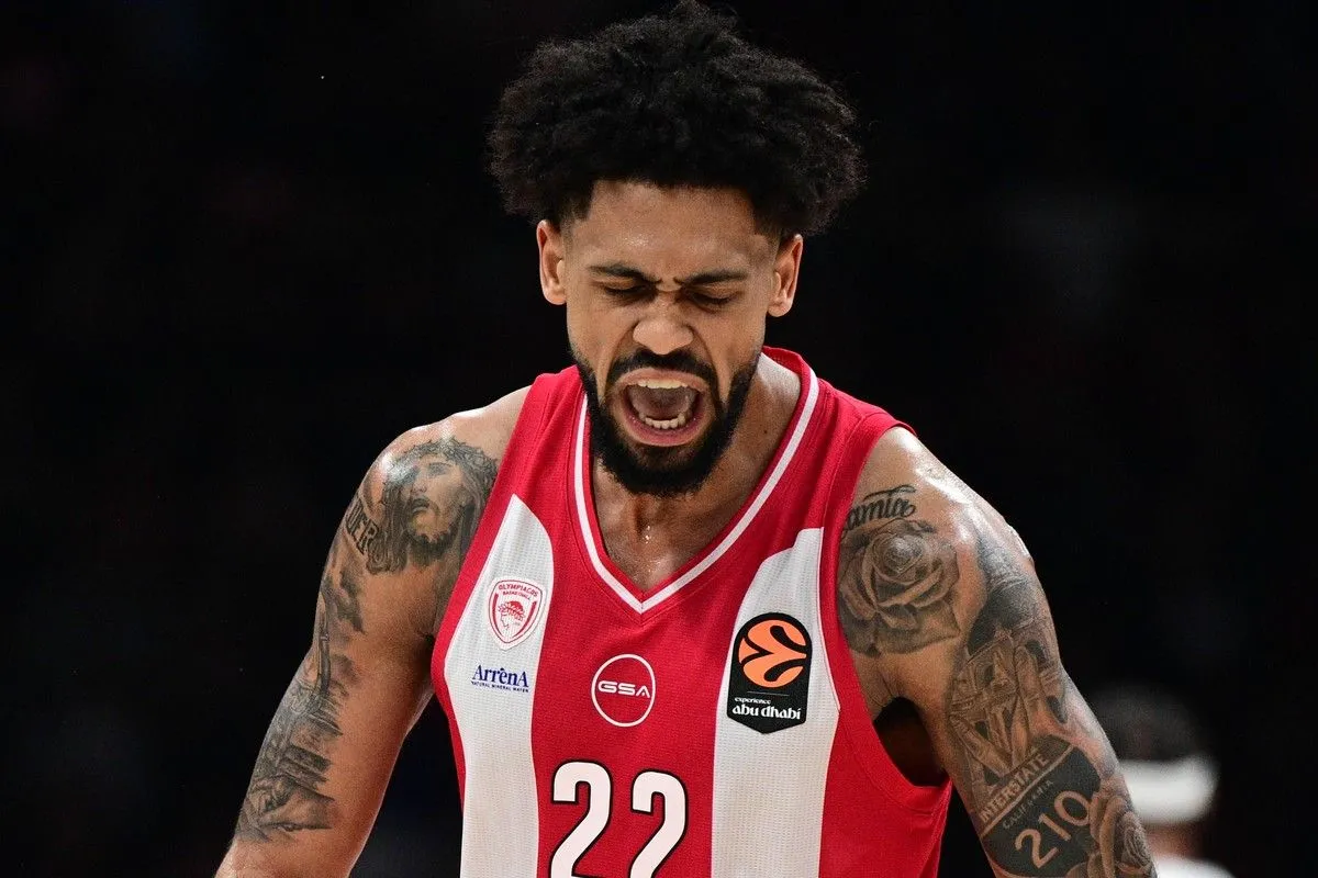 Η εκπληκτική εμφάνιση του Τάιλερ Ντόρσεϊ, έφτασε στους 18 πόντους κόντρα στην Αρμάνι Μιλάνο