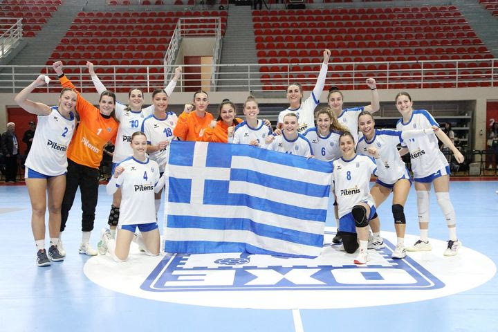 Ελλάδα – Ισπανία 22-24: Η Εθνική Χάντμπολ Γυναικών βελτίωσε τον συντελεστή της και βρίσκεται αγκαλιά με την πρόκριση στην τελική φάση