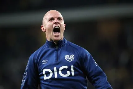 Ο Ίσι Παλαθόν στο SPORT24: "Η ΑΕΚ είναι σπουδαία και ισορροπημένη ομάδα"