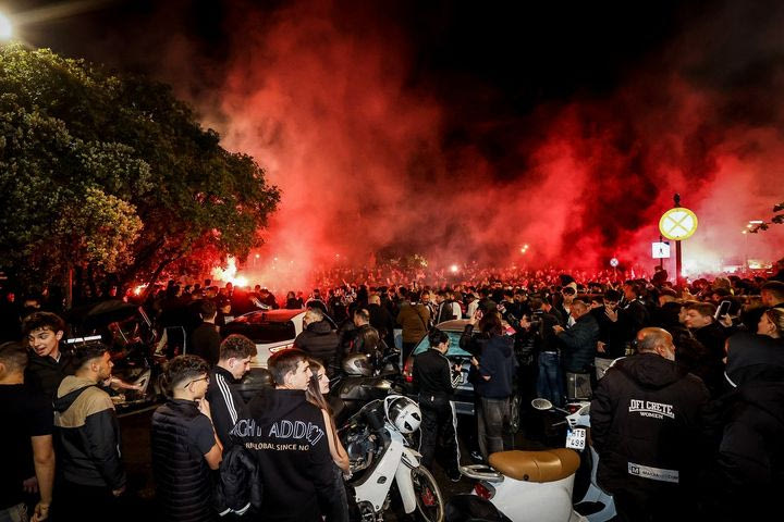 Το Ηράκλειο φλέγεται: Χαμός στην Κρήτη για τον Κυπελλούχο ΟΦΗ – Μοναδικά VIDEOS, μαγικές εικόνες