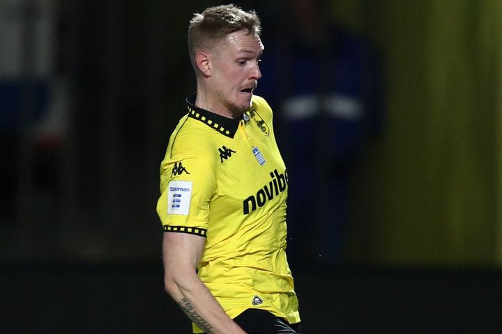 Άρης: Δυσκολεύει η παρουσία του Γένσεν με Λεβαδειακό, οι κίτρινοι εξασφάλισαν εισιτήρια για τους φιλάθλους τους