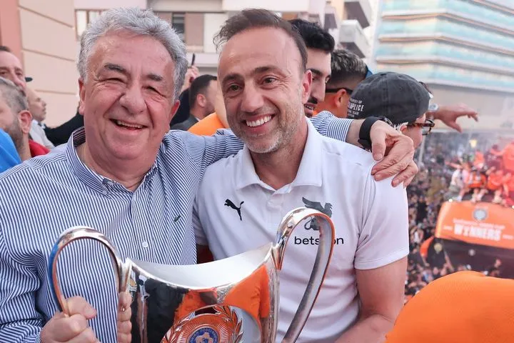 Η συγκινητική ανάρτηση του Κόντη, μετά από την παρέλαση του Κυπελλούχου ΟΦΗ στο Ηράκλειο και την αποθεώση από τον κόσμο