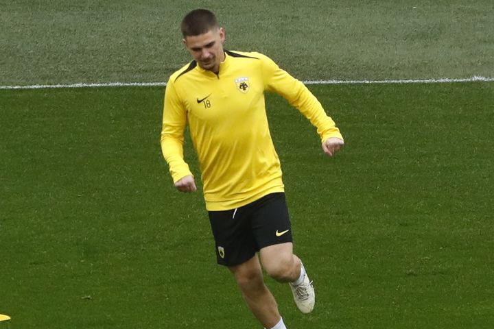 Μέσα ο Ρουμάνος: Κανονικά στην προπόνηση της ΑΕΚ ο Μαρίν