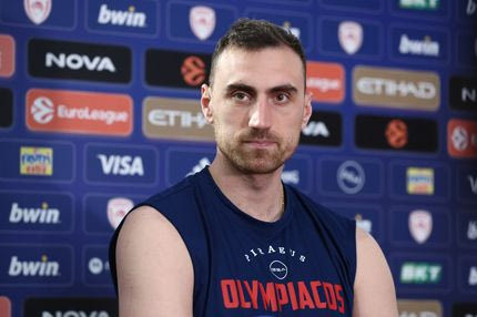 Μιλουτίνοβ: "Είναι τιμή μου να φωνάζει ο κόσμος το όνομα μου, να πάμε στο Μονακό με το 2-0"