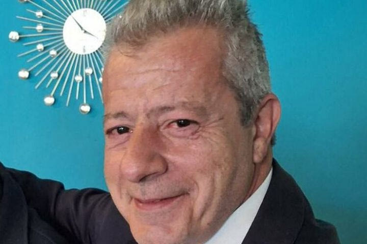 Πέθανε ο Νίκος Παπαδάκος