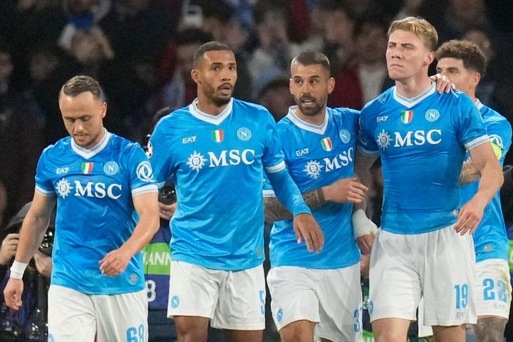 Νάπολι – Μίλαν 1-0: Ο Πολιτάνο έκρινε την αναμέτρηση στο “Μαραντόνα” και η καταδίωξη της Ίντερ συνεχίζεται