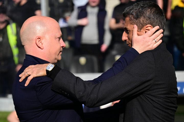 ΑΕΚ – ΠΑΟΚ: Συγκλονιστική στιγμή – Η αγκαλιά του Νίκολιτς στον Λουτσέσκου και τα συγκινητικά λόγια