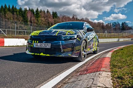 Το Opel Corsa GSE με σπορ καμουφλάζ- Αποκαλυπτήρια μετά το καλοκαίρι