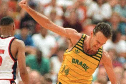 Το μυθικό ρεκόρ του Οσκαρ Σμιντ: Οταν έβαζε 55 πόντους κόντρα στην Ισπανία