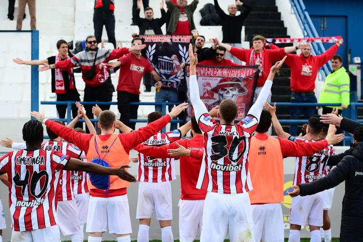 Πανσερραϊκός: Οι παίκτες του Σαραγόσα πανηγύρισαν με τον κόσμο το διπλό στη Νίκαια