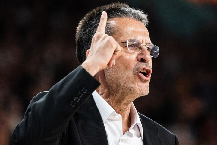 Ο Πέδρο Μαρτίνεθ είναι ο προπονητής της χρονιάς στη EuroLeague