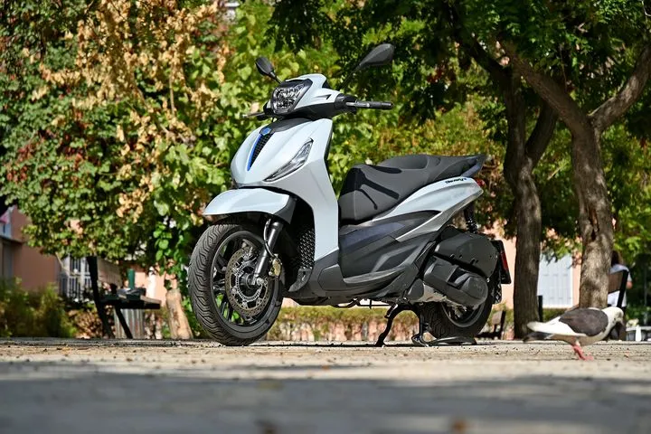 Δοκιμή του Piaggio Beverly 310S -Ποια οφέλη φέρνει ο νέος, πιο “ροπάτος” κινητήρας