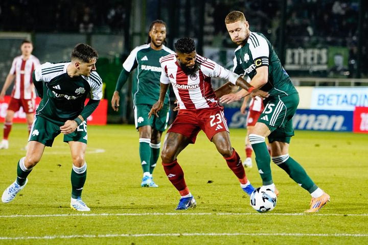 Παναθηναϊκός – Ολυμπιακός: Ο Ροντινέι έμεινε όρθιος σε διπλή μονομαχία και με υπέροχο τελείωμα έδωσε αέρα δύο γκολ στους Πειραιώτες