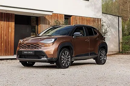 H Toyota ανανεώνει το best seller B-SUV Yaris Cross για να παραμείνει στην κορυφή της προτίμησης των αγοραστών