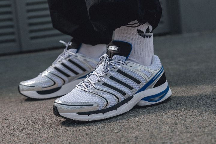 Με το Νέο Adistar Control 5 των adidas Originals, Έχεις τον Έλεγχο