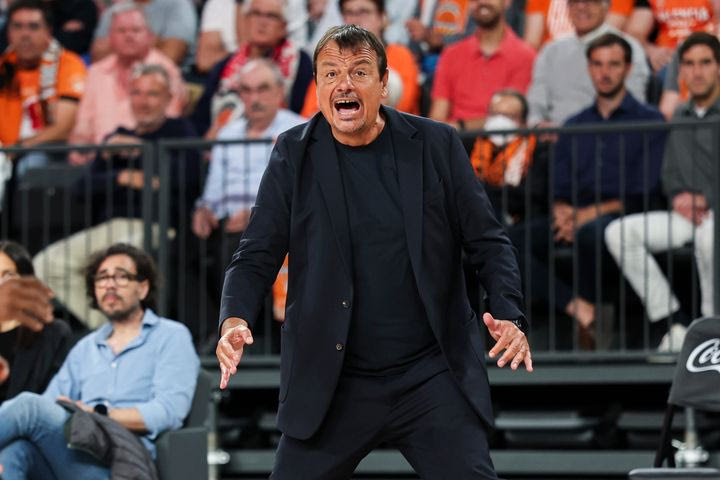 EuroLeague: Ένταση στη Βαλένθια με αντικείμενο στον πάγκο του Παναθηναϊκού AKTOR