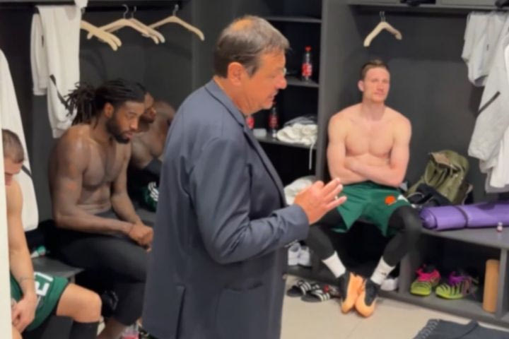 Η ομιλία του Αταμάν στα αποδυτήρια: “Κερδίσαμε μόνο ένα παιχνίδι”