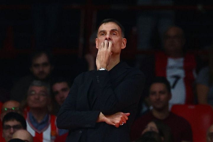 Μπαρτζώκας: "Ο Χολ ήταν εξαιρετικός και ζήτησε αλλαγή για να κάνει ο Μιλουτίνοβ τα ριμπάουντ που έπρεπε, ήταν συγκινητικό"