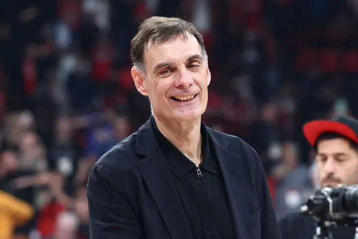 Μπαρτζώκας: “Εδώ αν χάσεις από την ελλιπή Μονακό, πρέπει να με απαγχονίσουν στο κέντρο του Πειραιά”