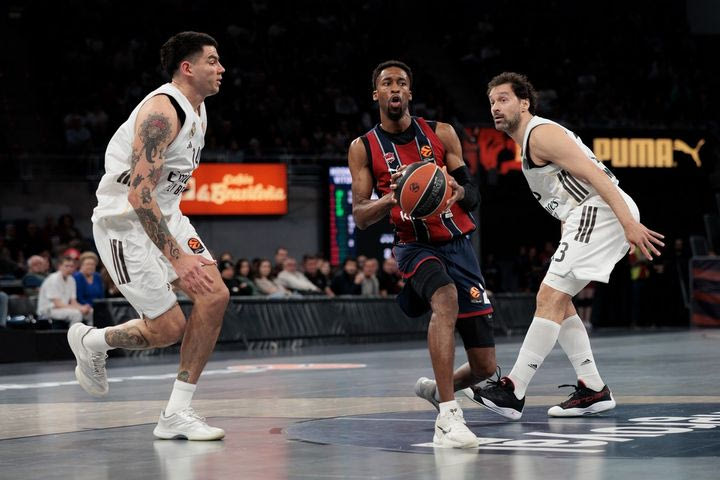 Μπασκόνια – Ρεάλ Μαδρίτης 98-96: Οι Βάσκοι πήραν τη νίκη μετά από δύο εύστοχες βολές του Σίμονς στο φινάλε