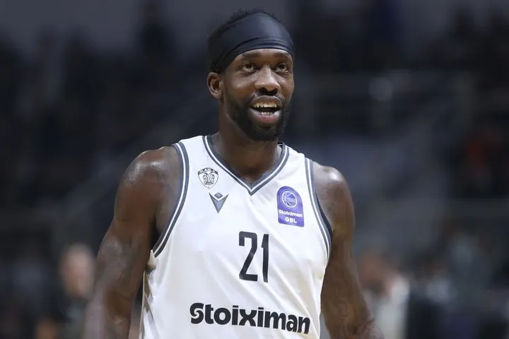 Ο Πάτρικ Μπέβερλι