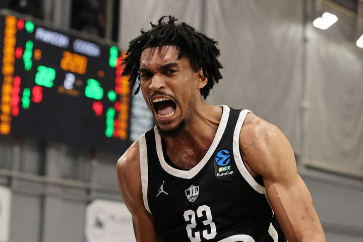 Η Μπουργκ πήρε το διπλό κόντρα στην Τουρκ Τέλεκομ και έκανε το 1-1 στη σειρά των ημιτελικών του EuroCup