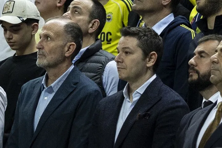 EuroLeague – ΝΒΑ Europe: Τσους Μπουένο και Γιώργος Αϊβάζογλου παρακολούθησαν μαζί το Φενέρμπαχτσε – Ρεάλ Μαδρίτης