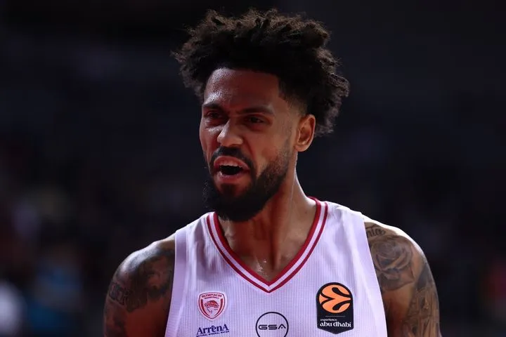 Οι 36 πόντοι του Ντόρσεϊ, το +17 του Χολ και ο παράγοντας Φαλ