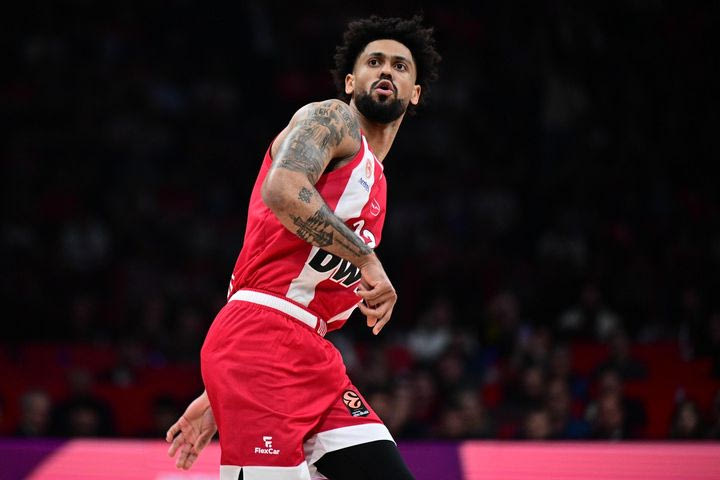 Καυτός Ντόρσεϊ στο πρώτο δεκάλεπτο με τέσσερα τρίποντα