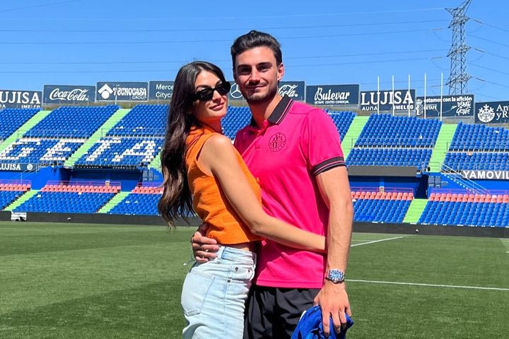 Σάλος στην Ισπανία: Υβριστικά μηνύματα στη σύζυγο του Χουάν Ιγκλέσιας μετά τη δήλωσή του για τον Ογιαρθάμπαλ