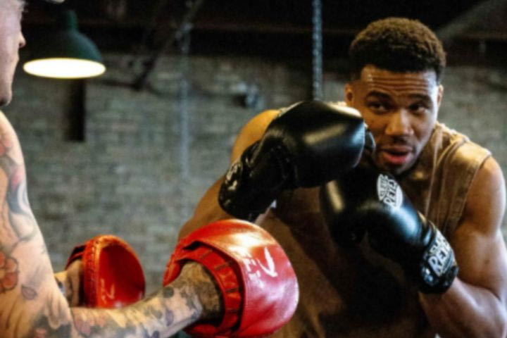 Ο Γιάννης Αντετοκούνμπο μπήκε στο ρινγκ κι έβαλε τα γάντια της πυγμαχίας